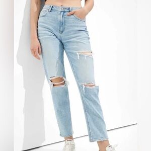 American Eagle Mom Straight Jean